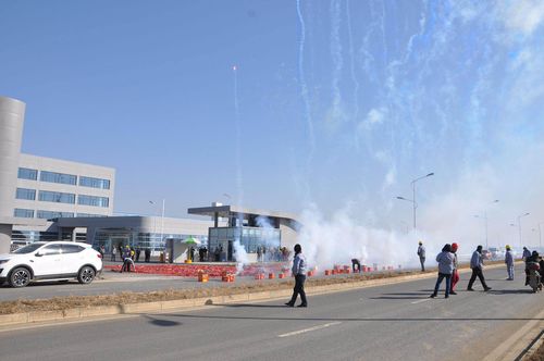 長久中置軸車輛運(yùn)輸車夯實(shí)gb1589新國標(biāo),滁州喬遷新廠辦公